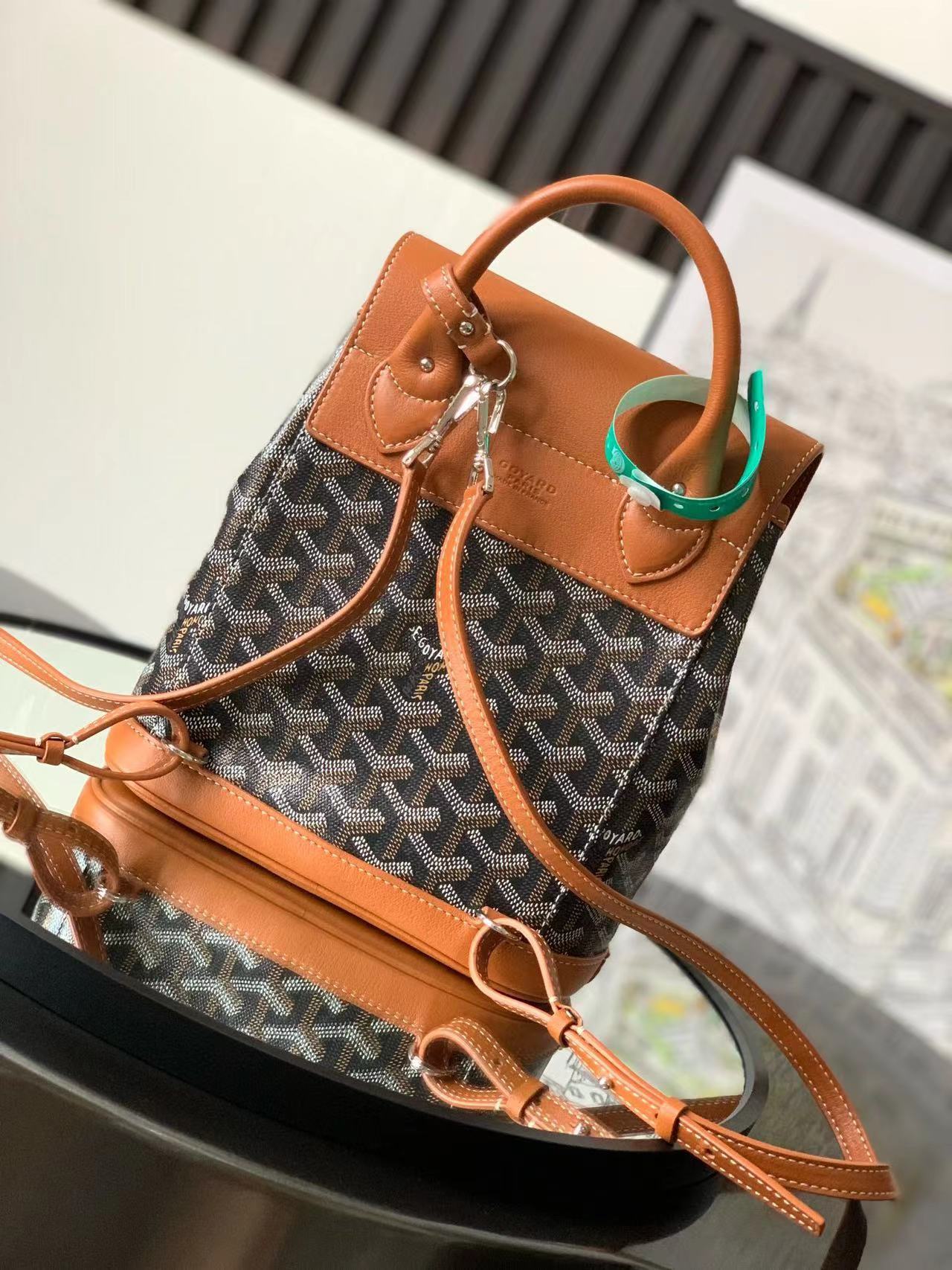 Goyard ゴヤール バッグ