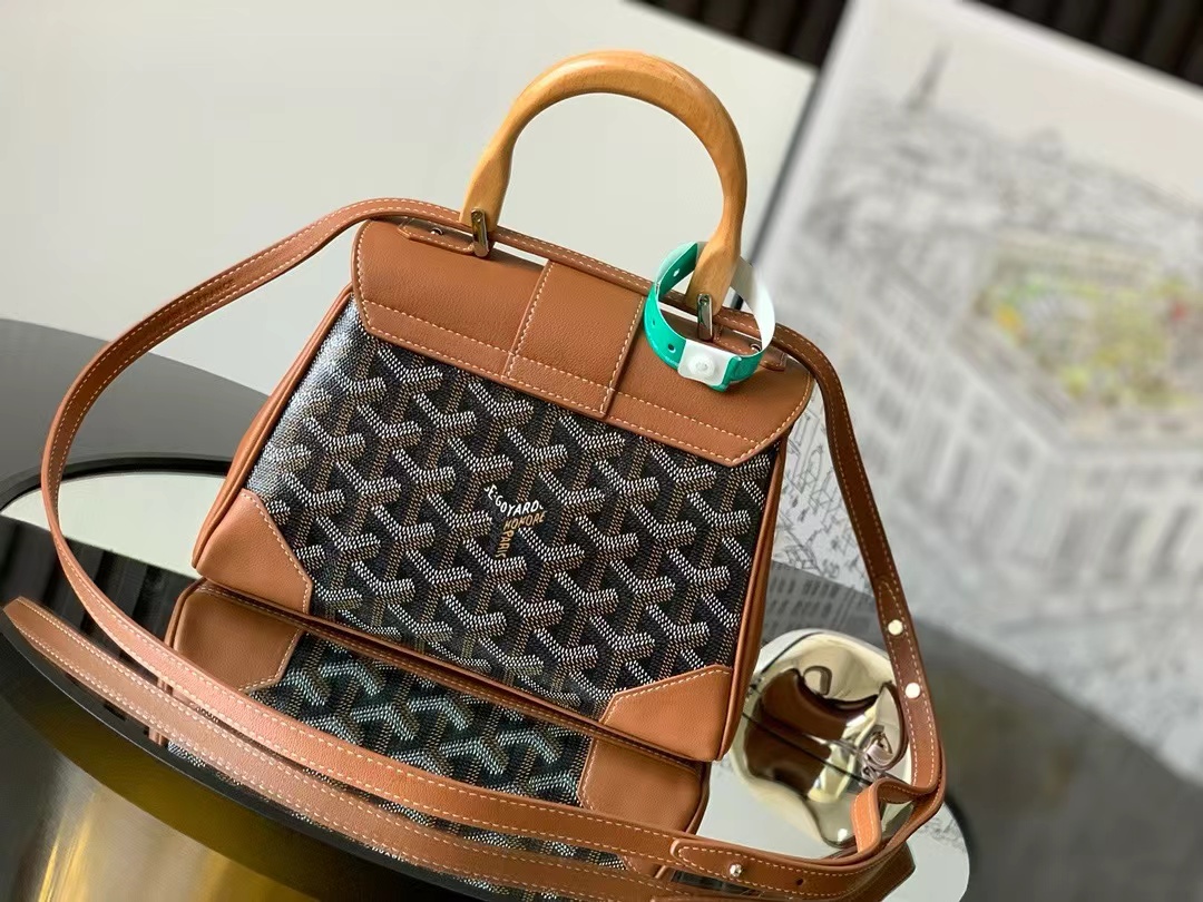 Goyard ゴヤール バッグ