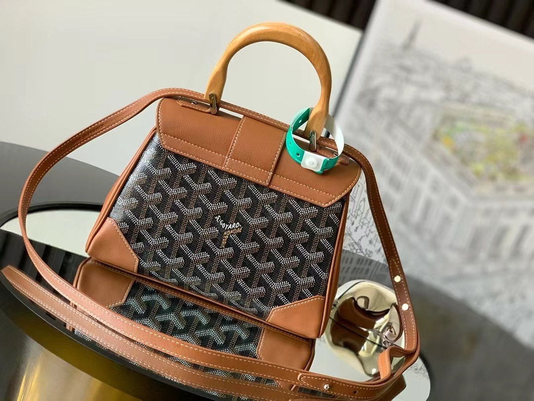Goyard ゴヤール バッグ