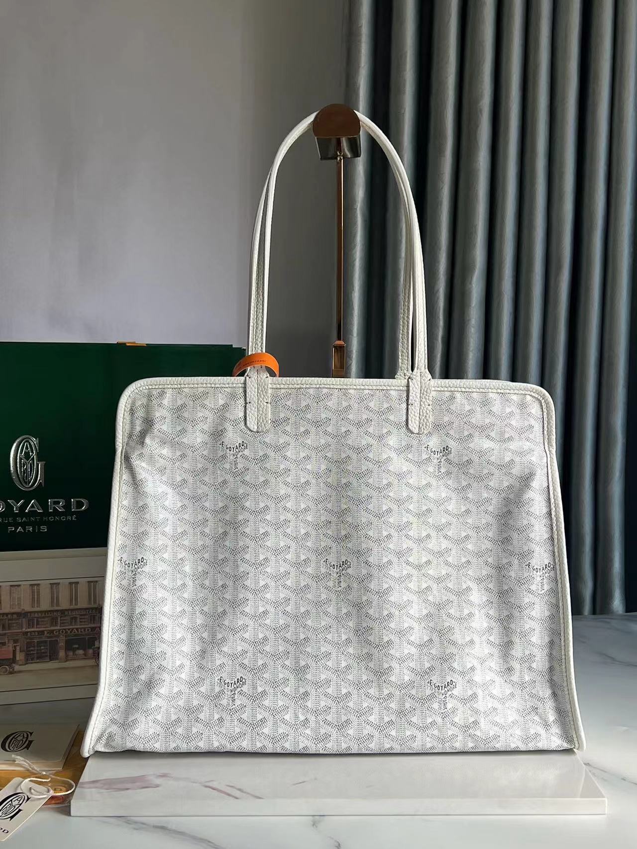 Goyard ゴヤール バッグ