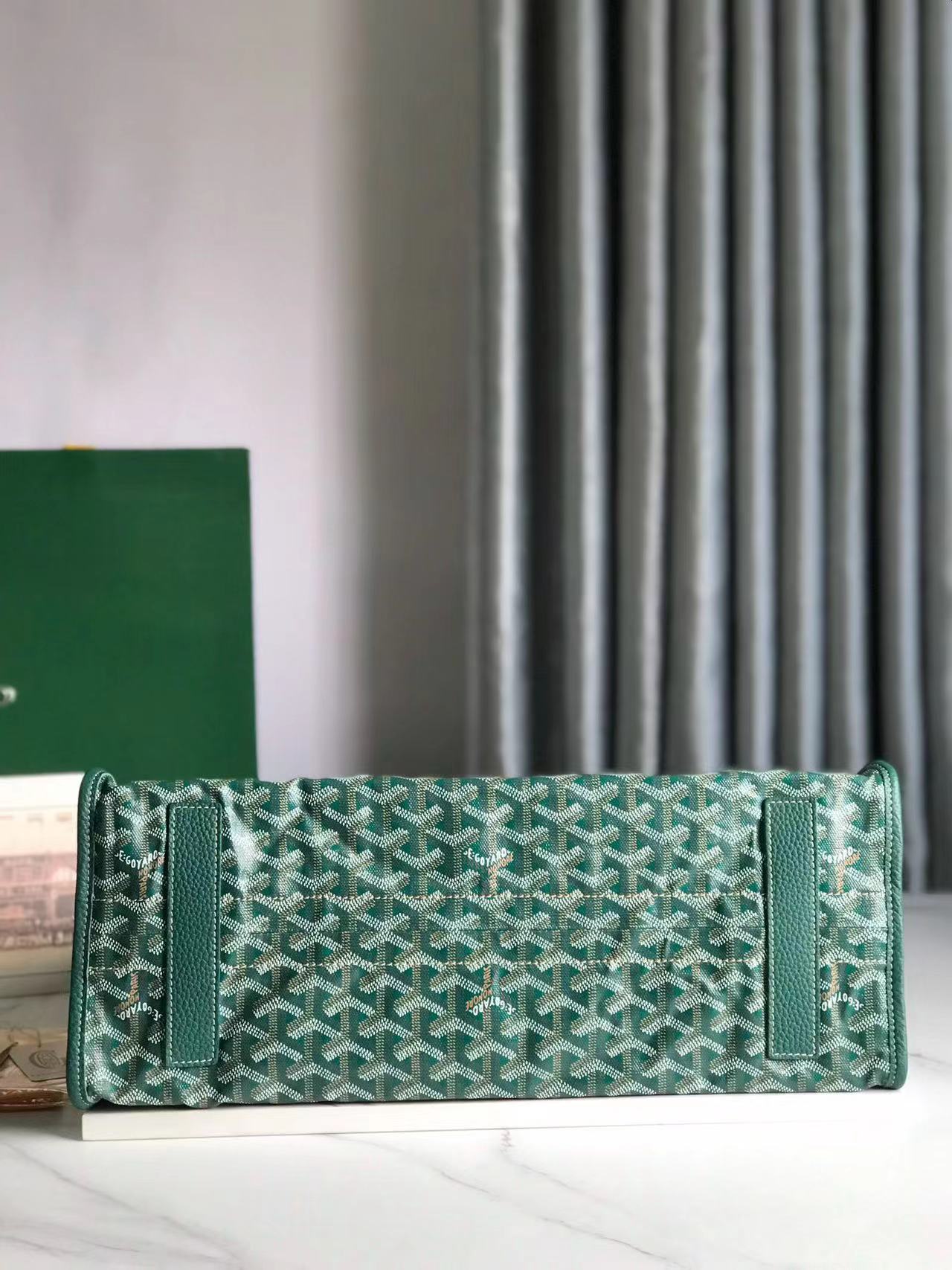 Goyard ゴヤール バッグ