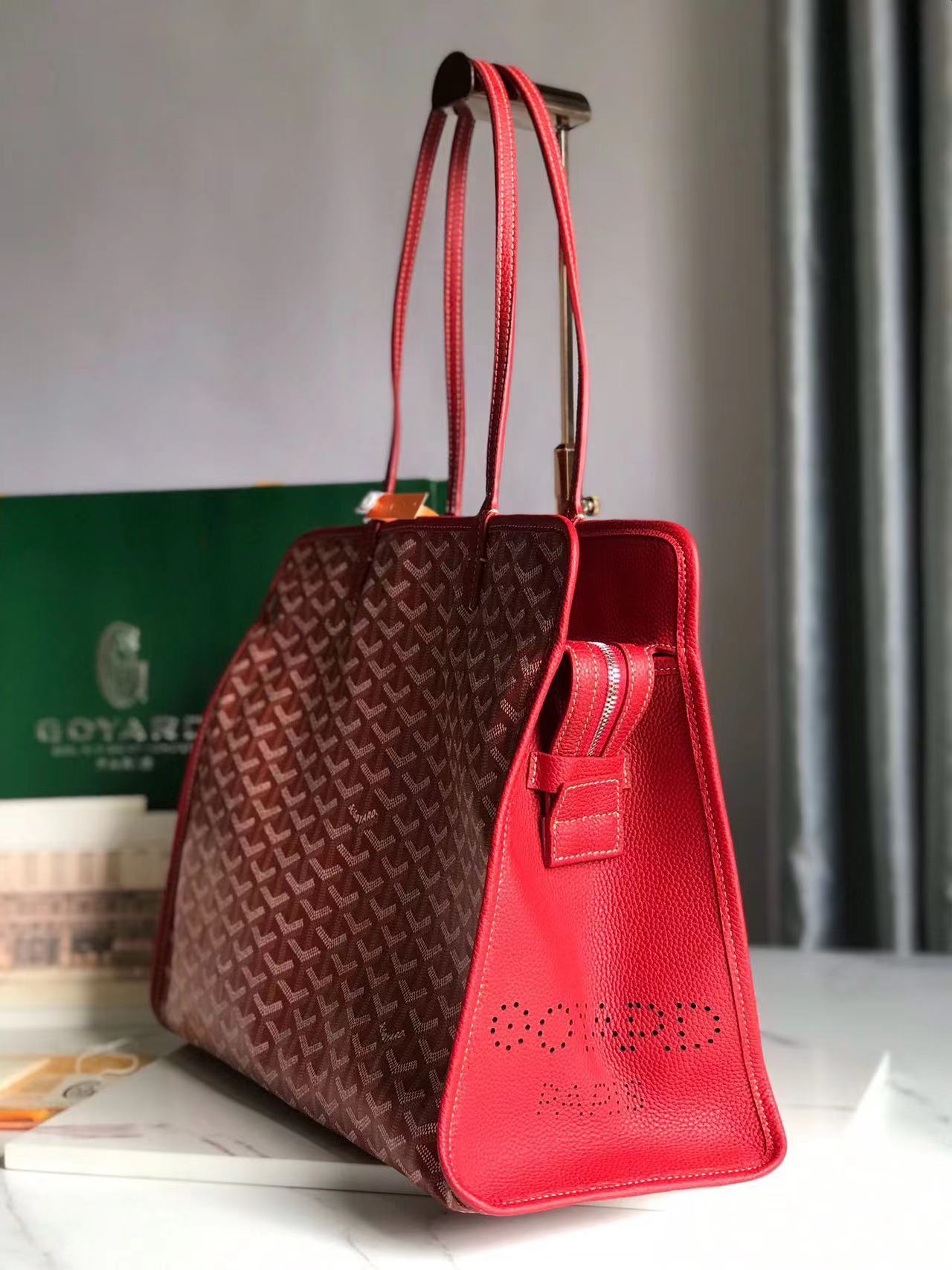 Goyard ゴヤール バッグ