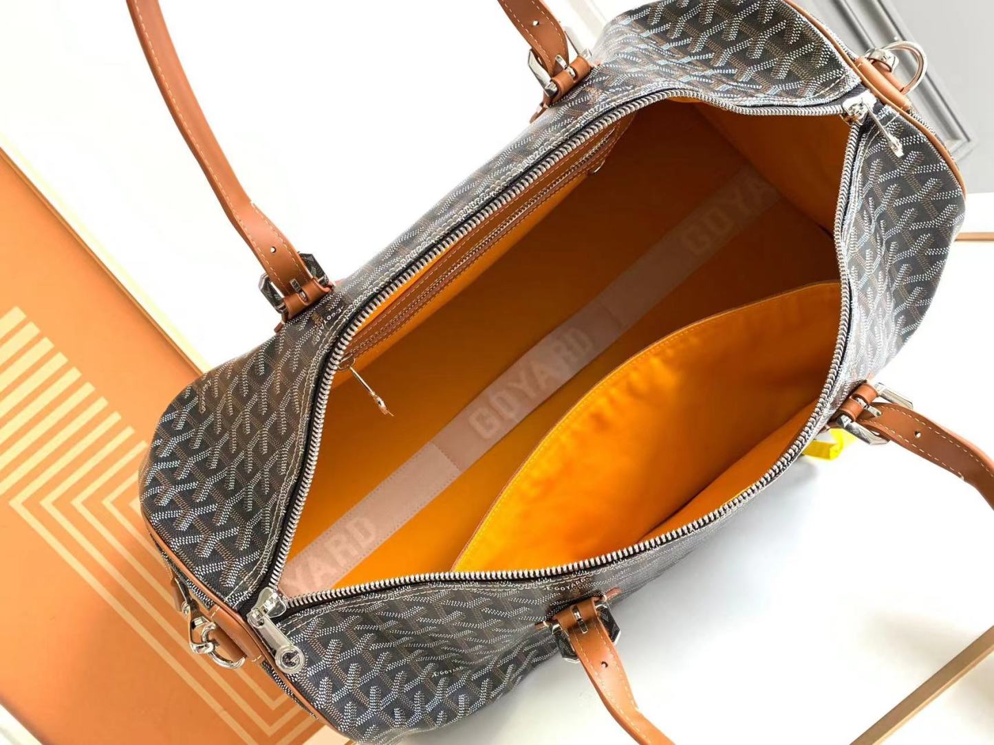 Goyard ゴヤール バッグ