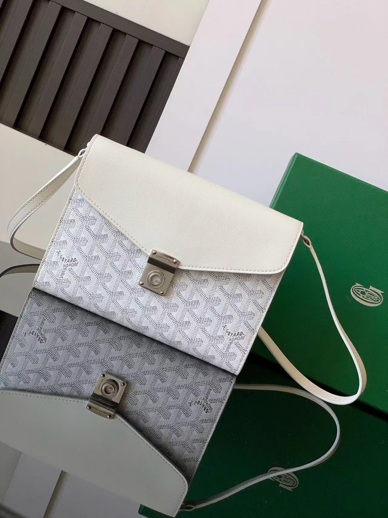 Goyard ゴヤール バッグ