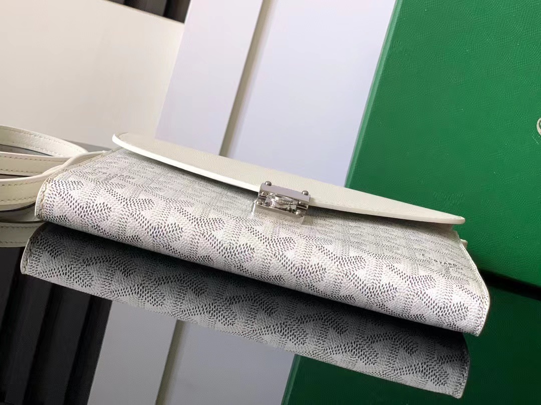 Goyard ゴヤール バッグ