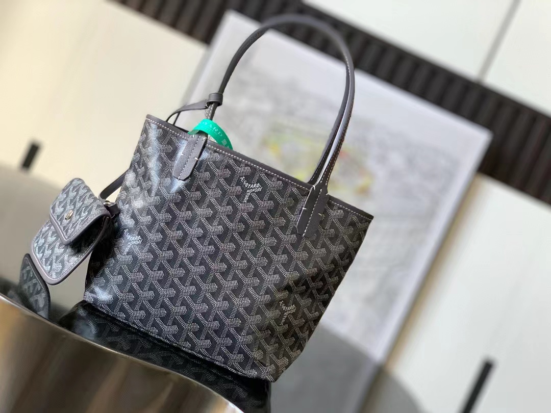 Goyard ゴヤール バッグ
