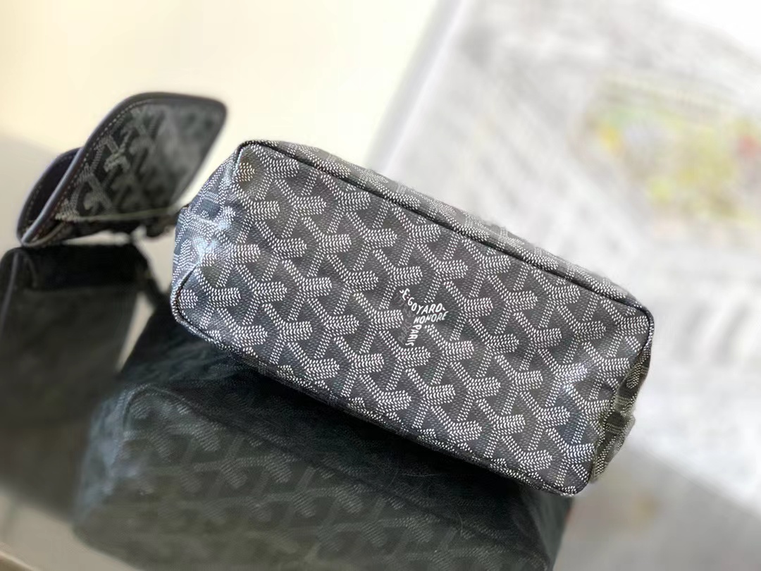Goyard ゴヤール バッグ