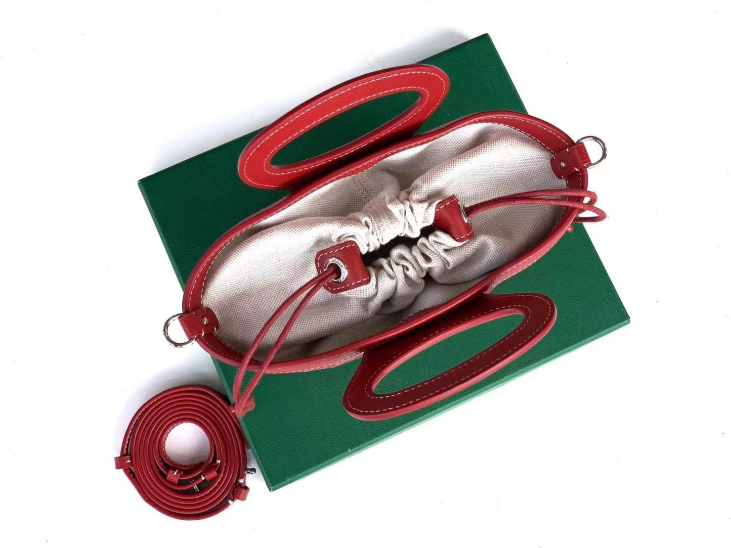 Goyard ゴヤール バッグ