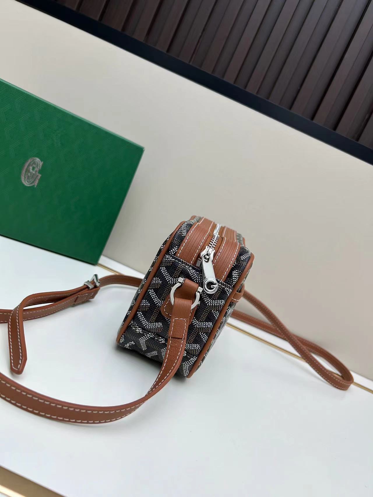 Goyard ゴヤール バッグ