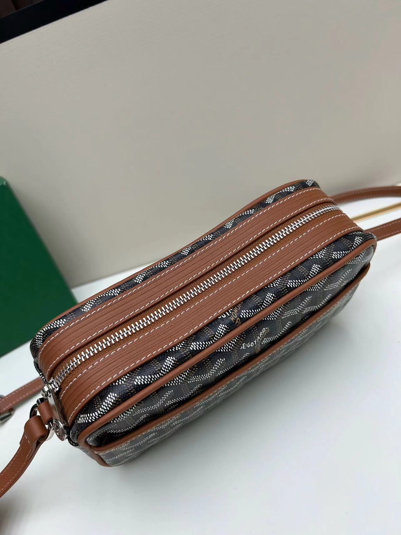 Goyard ゴヤール バッグ