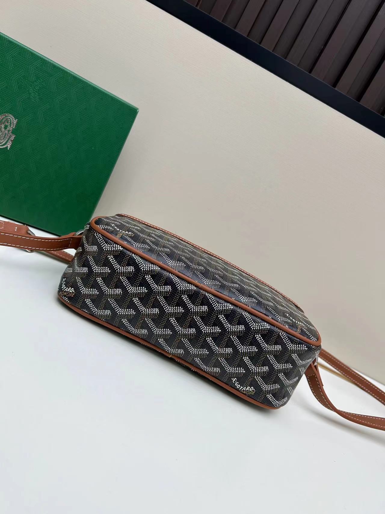 Goyard ゴヤール バッグ