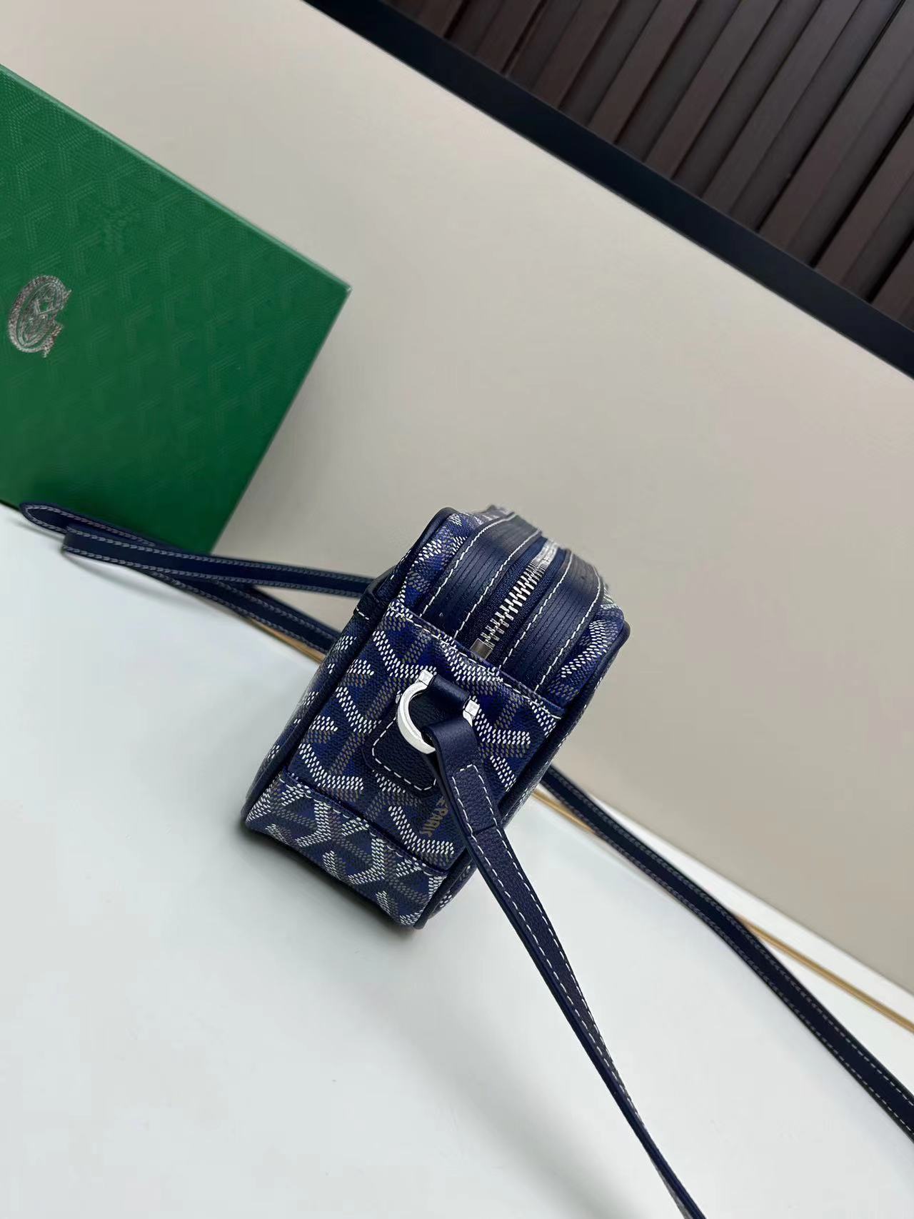 Goyard ゴヤール バッグ