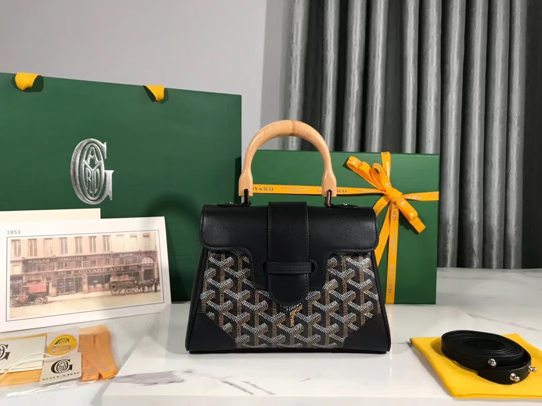 Goyard ゴヤール バッグ