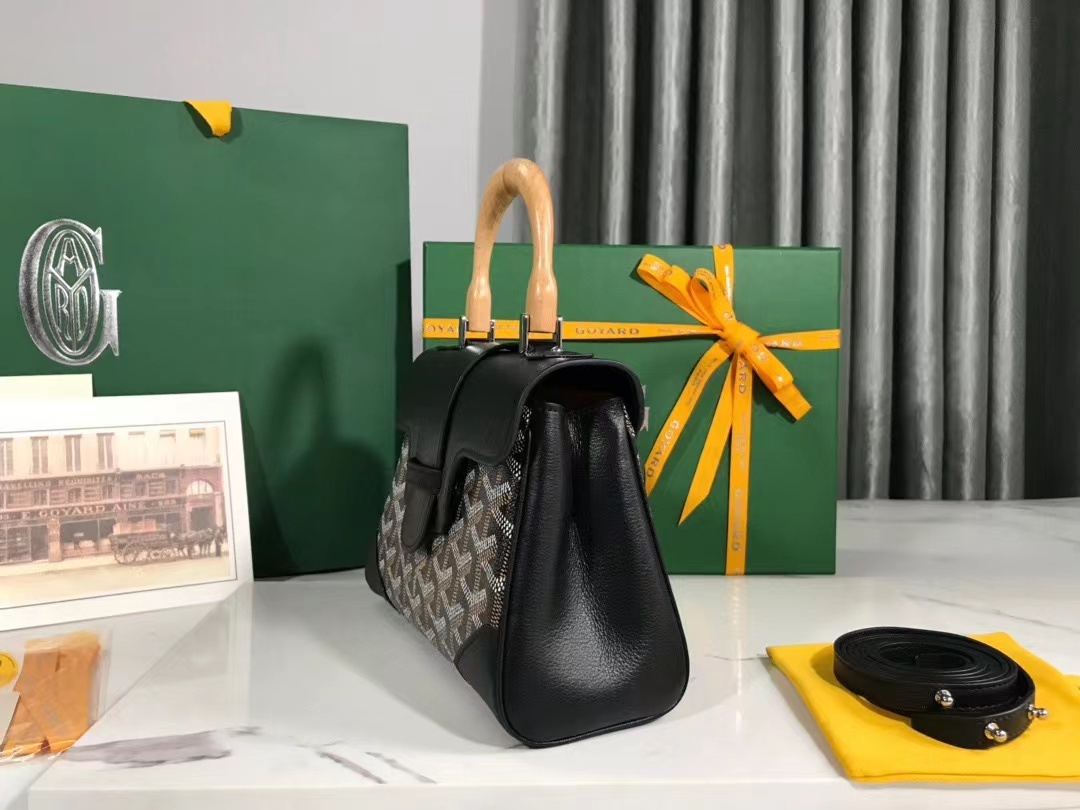 Goyard ゴヤール バッグ