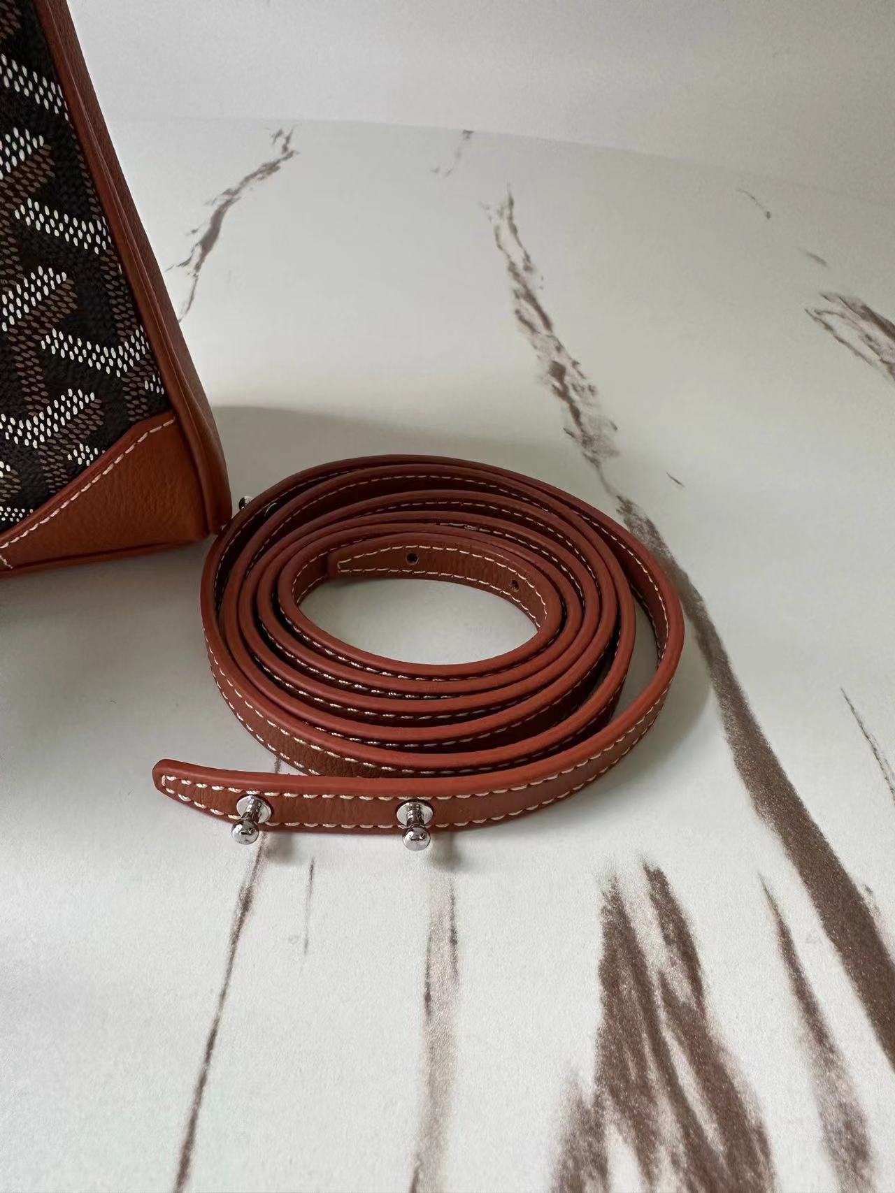 Goyard ゴヤール バッグ