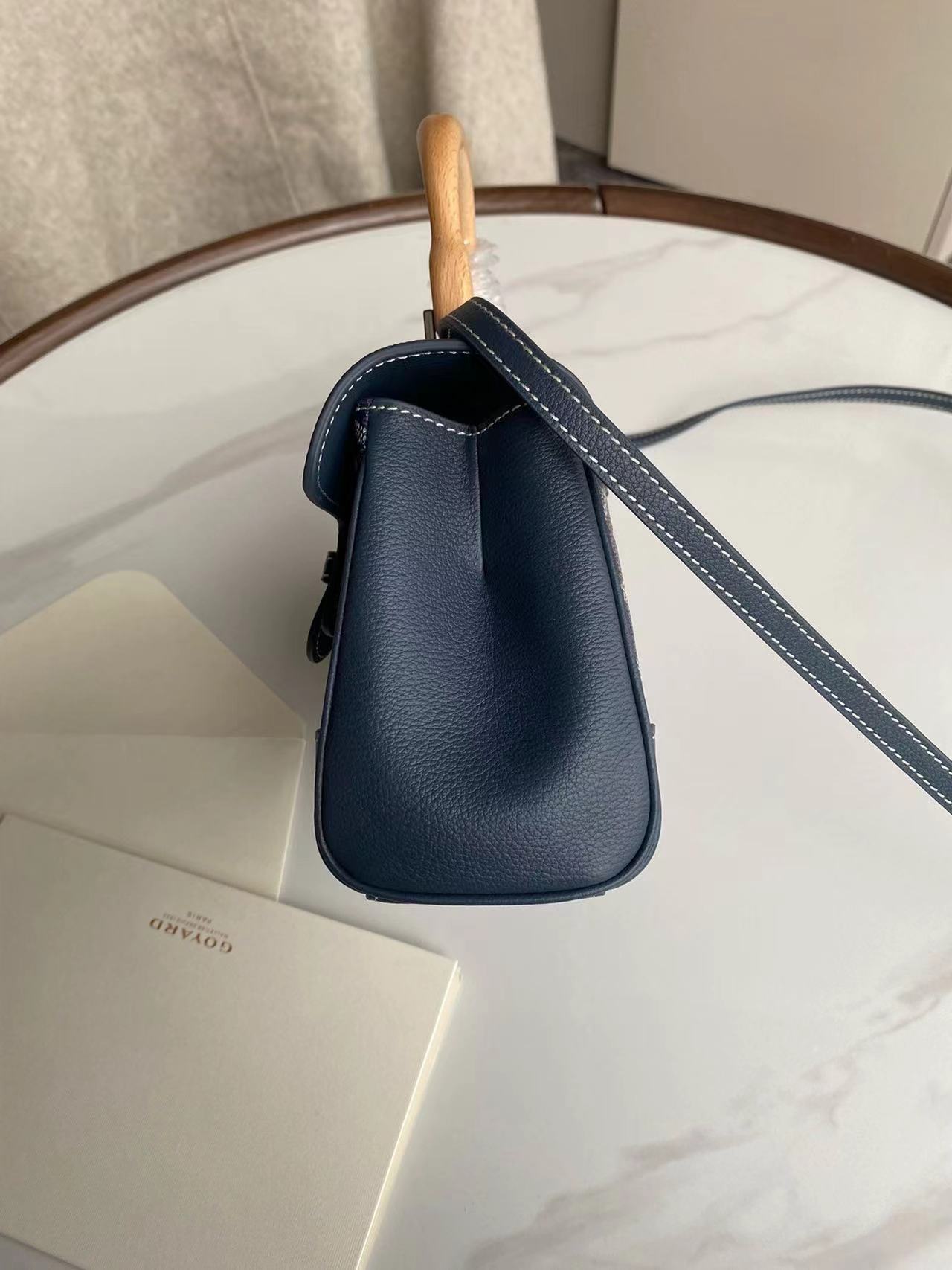 Goyard ゴヤール バッグ