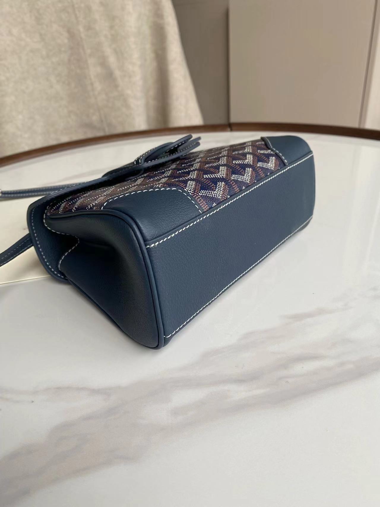 Goyard ゴヤール バッグ