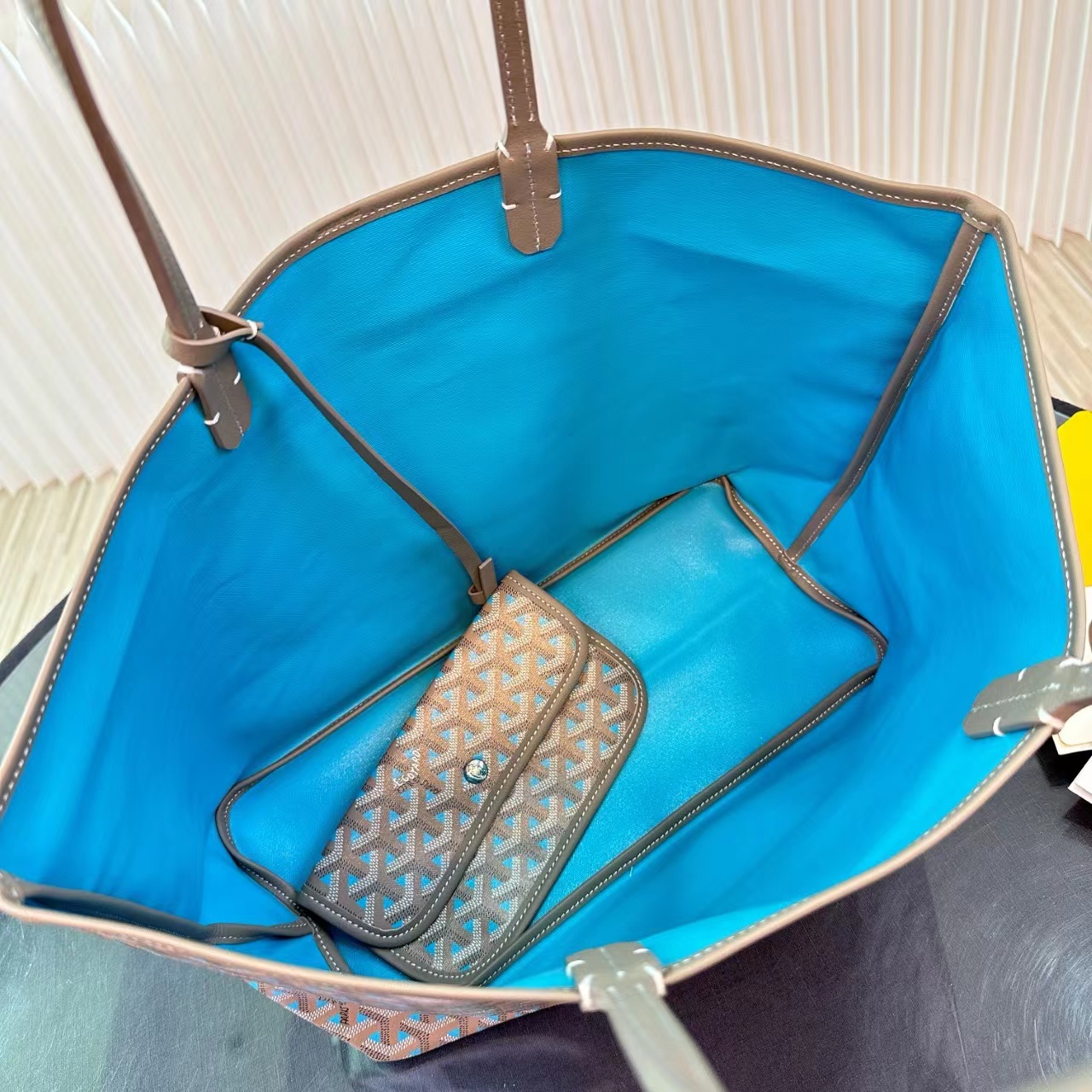 Goyard ゴヤール バッグ