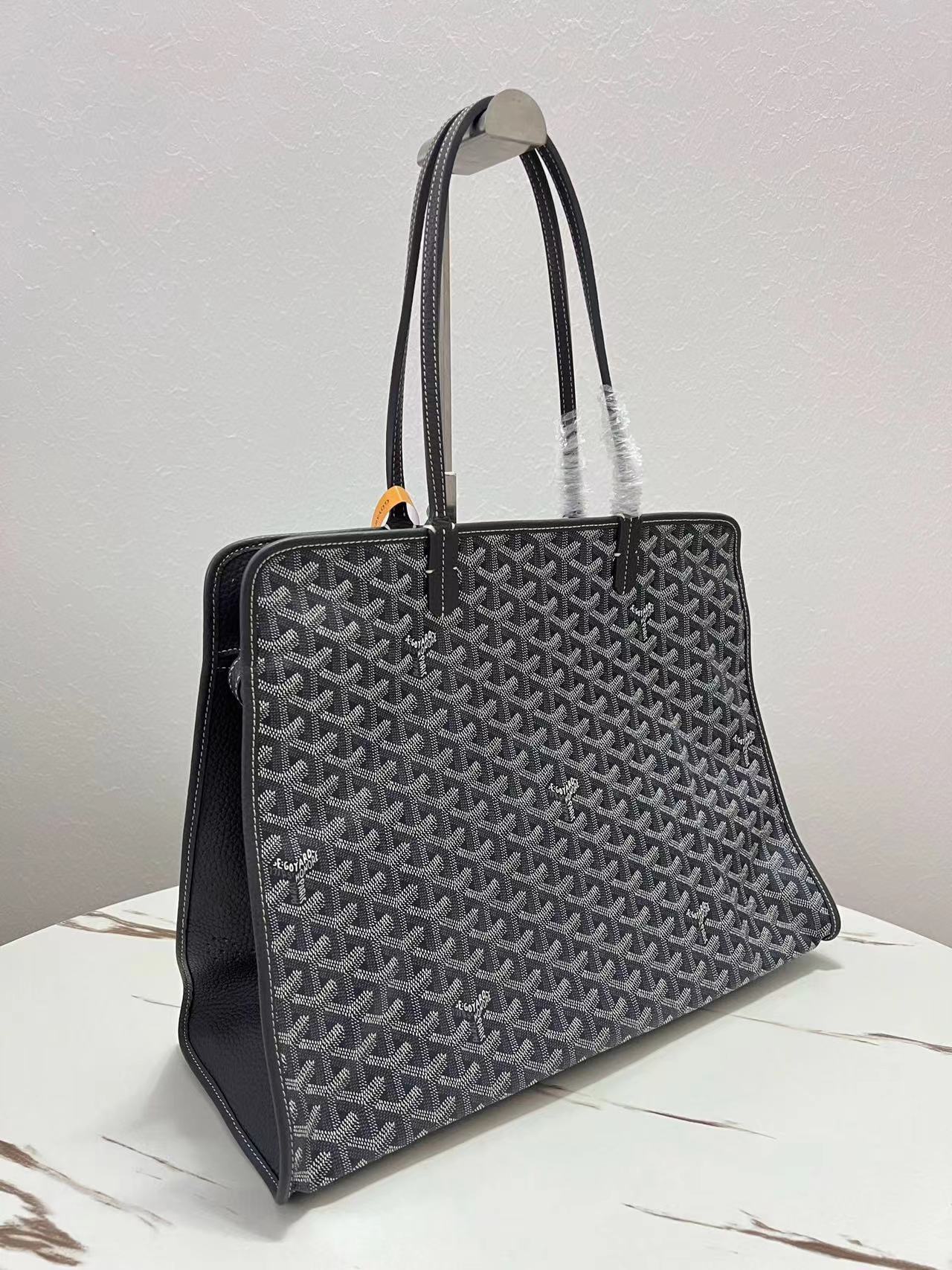 Goyard ゴヤール バッグ