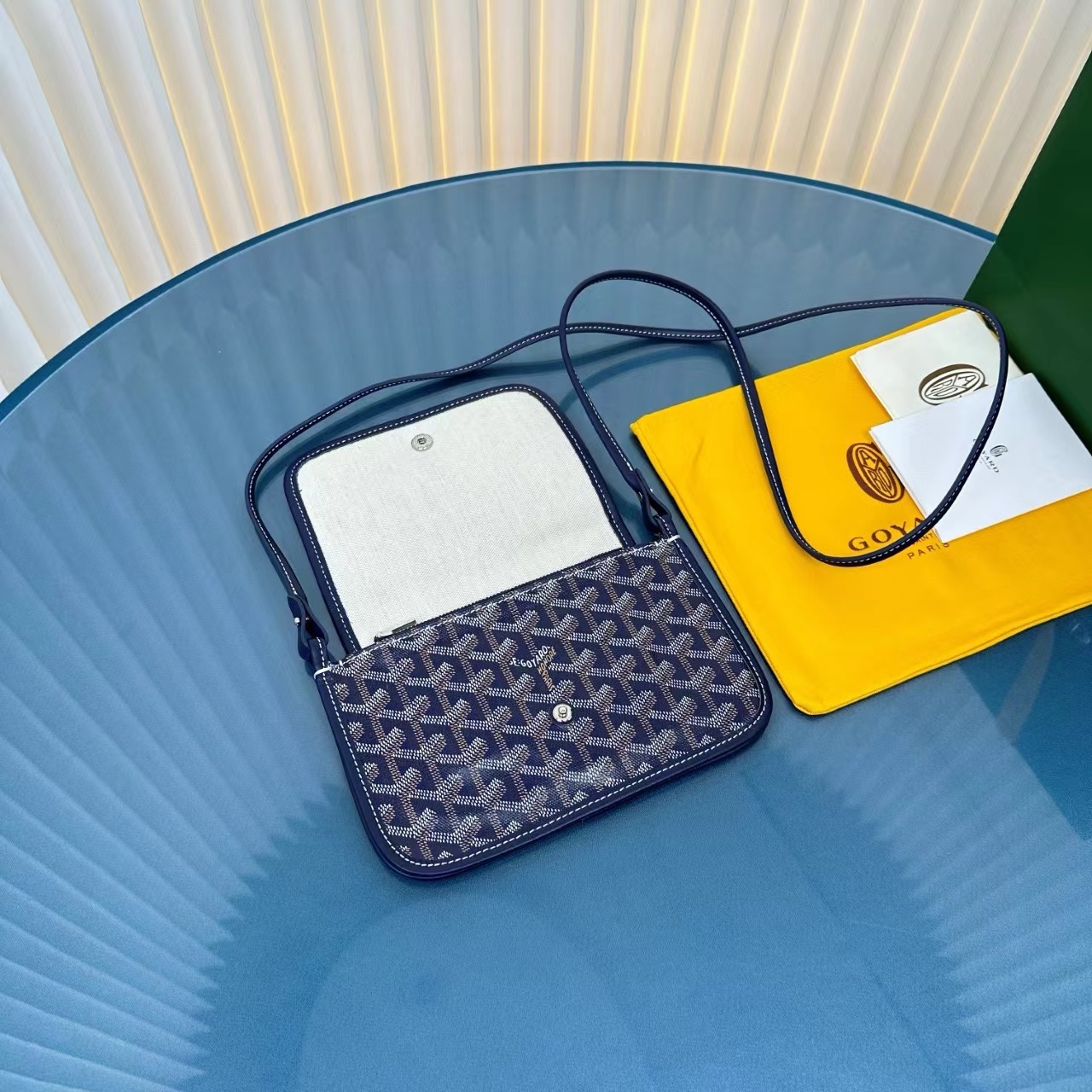 Goyard ゴヤール バッグ