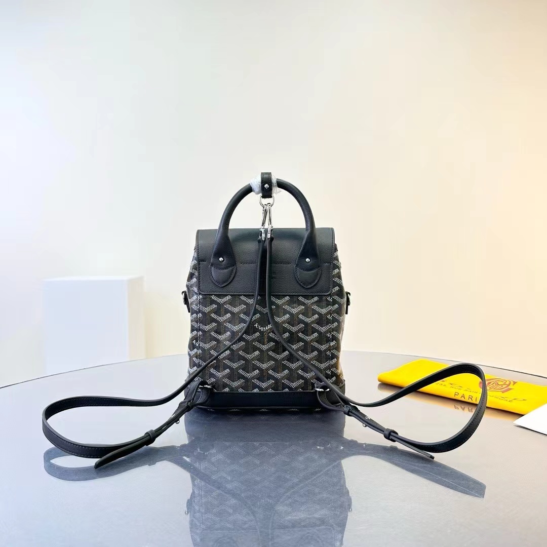 Goyard ゴヤール バッグ
