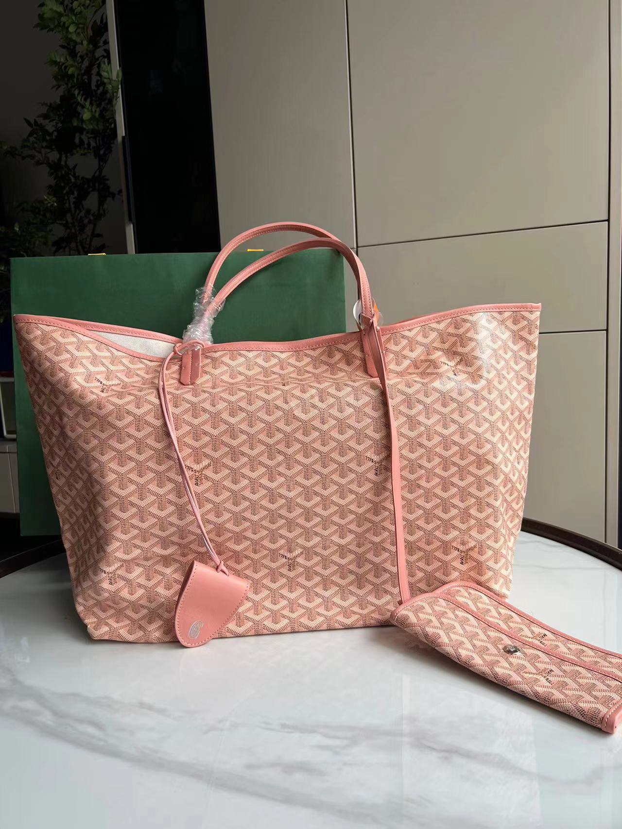 Goyard ゴヤール バッグ