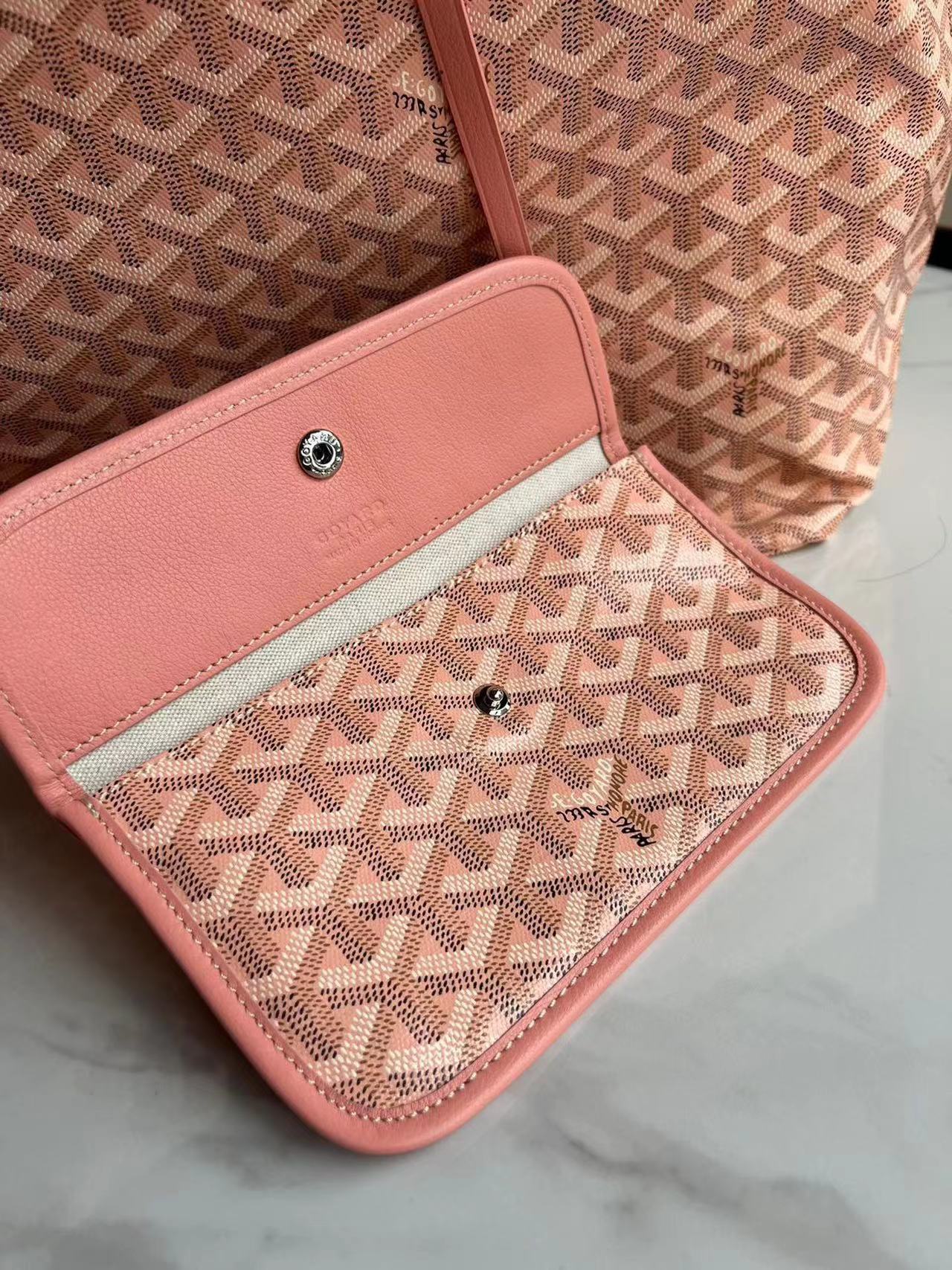 Goyard ゴヤール バッグ