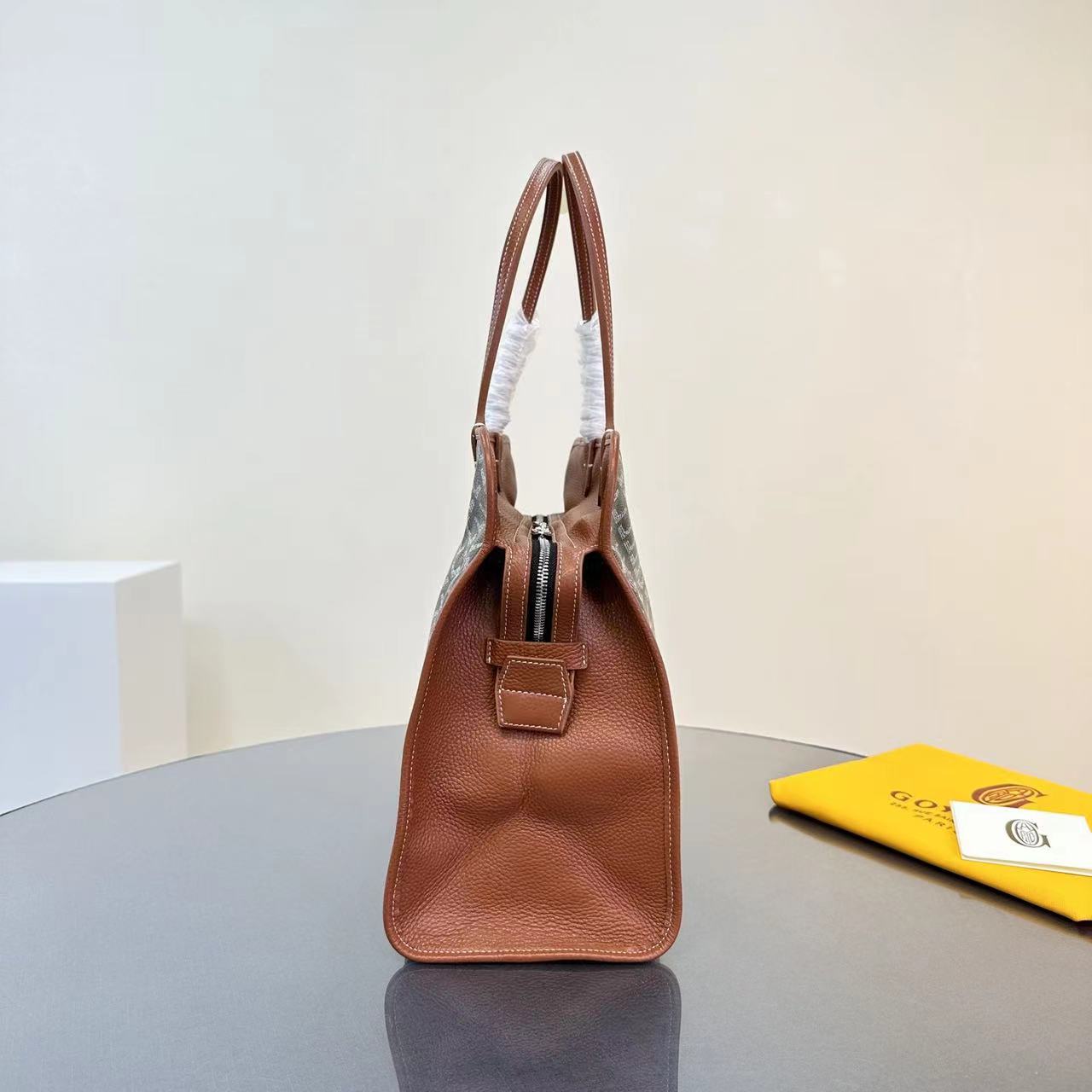 Goyard ゴヤール バッグ