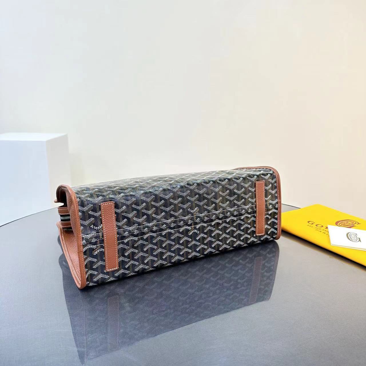 Goyard ゴヤール バッグ