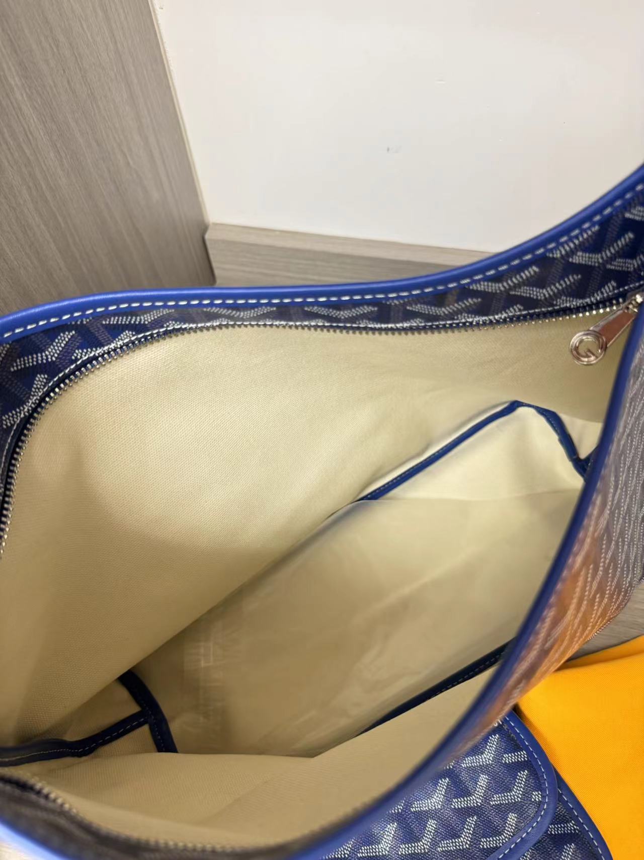 Goyard ゴヤール バッグ