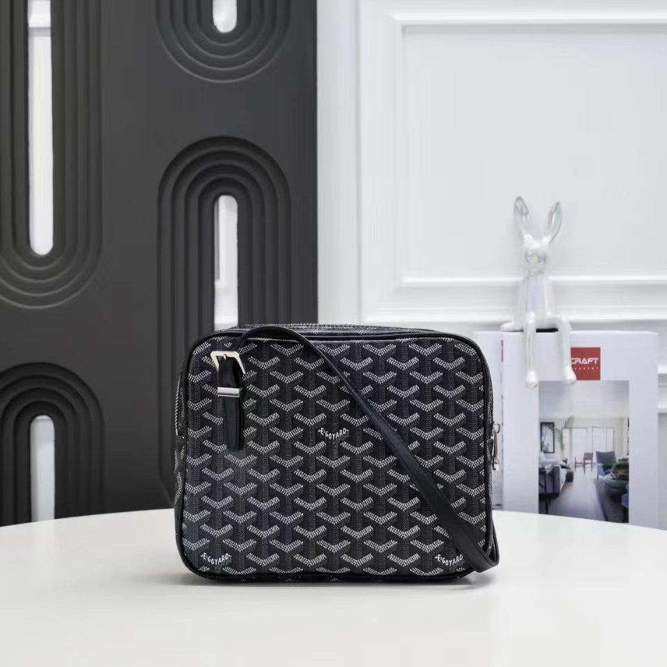 Goyard ゴヤール バッグ