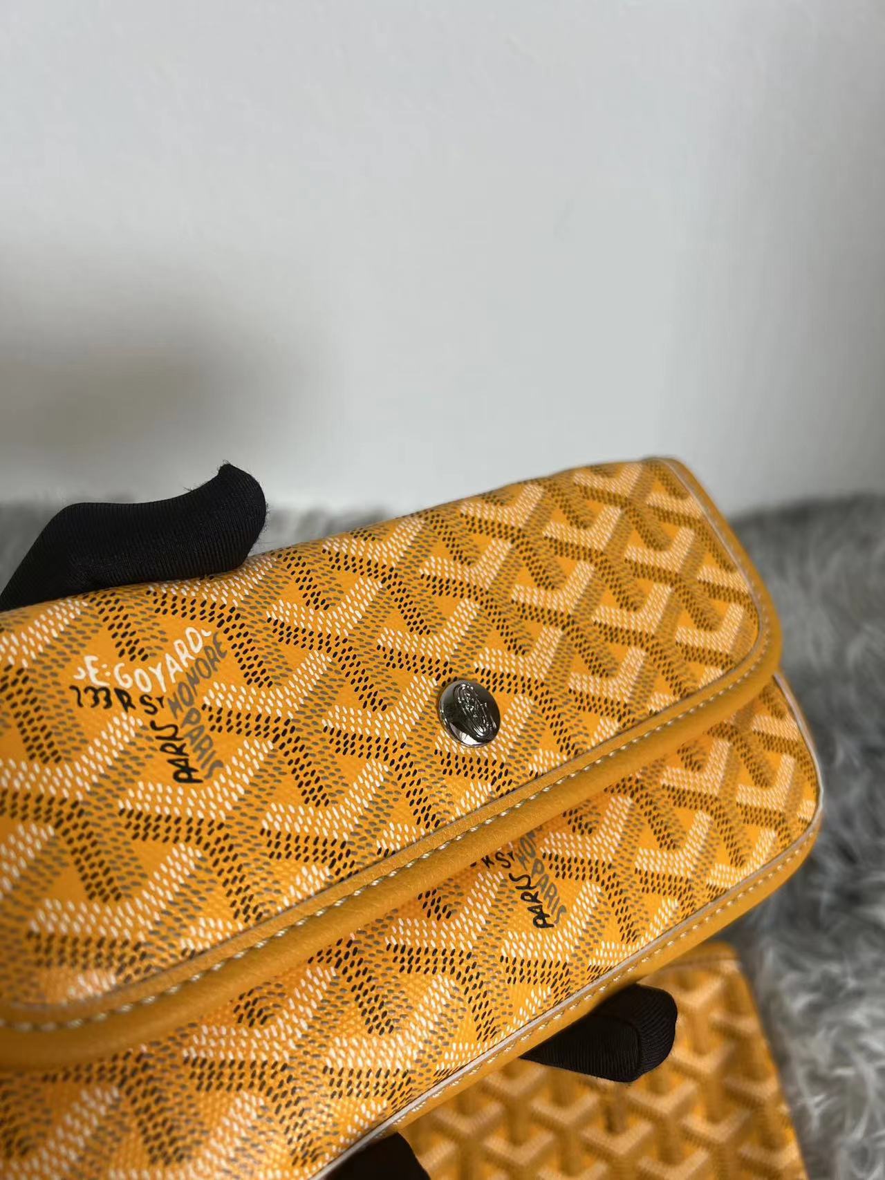 Goyard ゴヤール バッグ