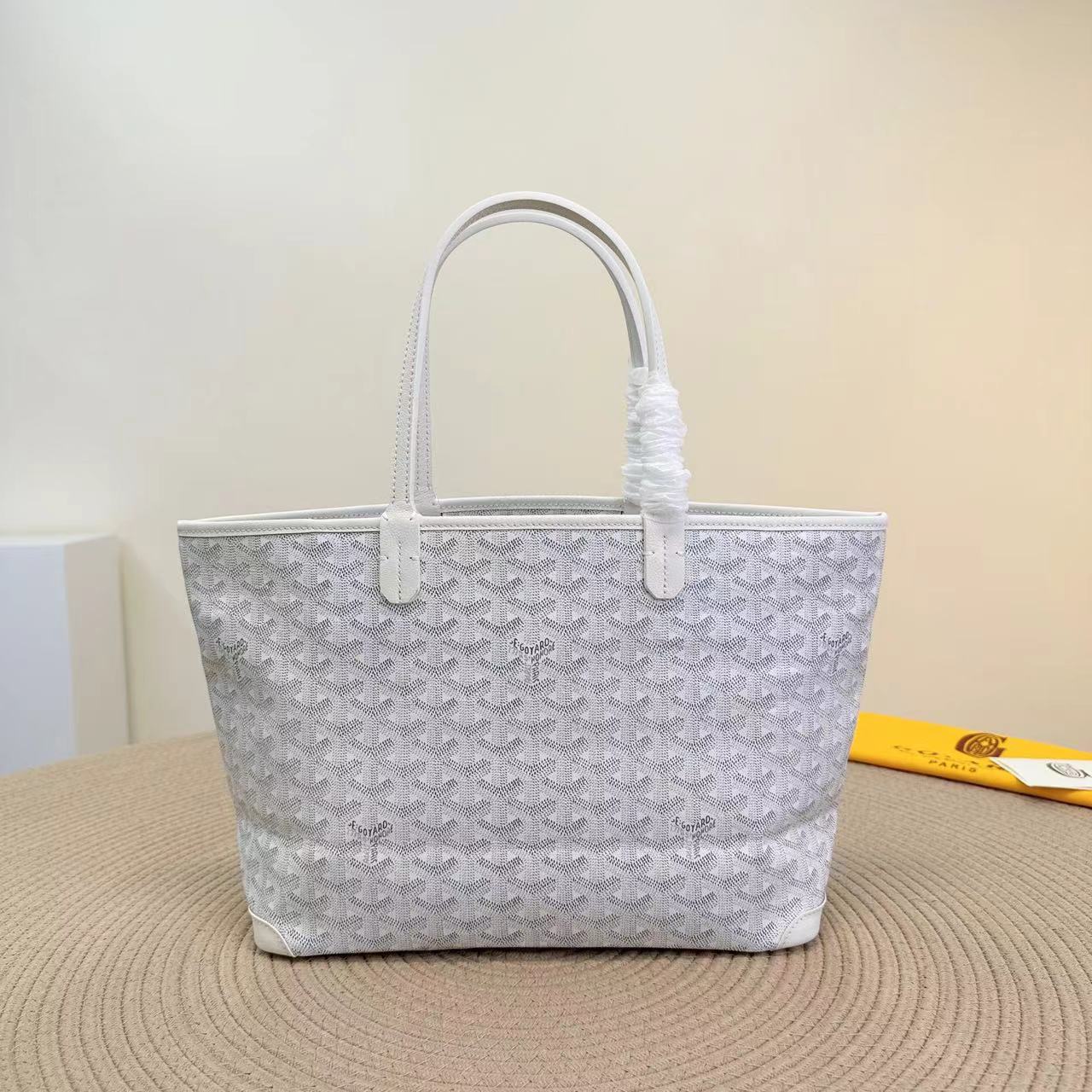 Goyard ゴヤール バッグ