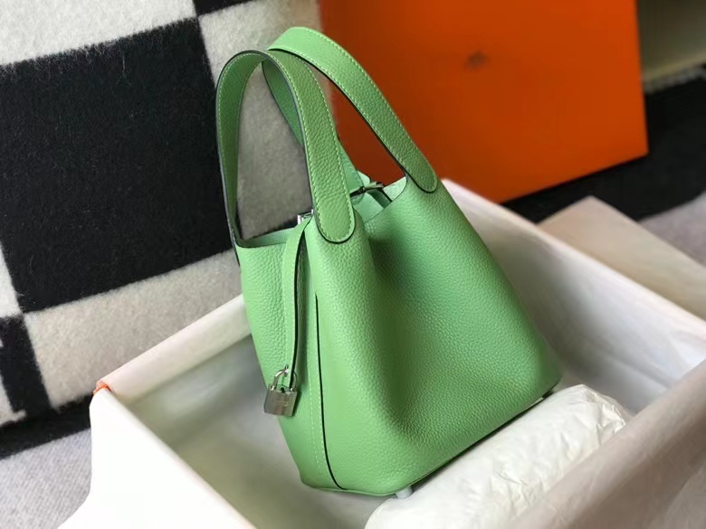 Hermes エルメス バッグ