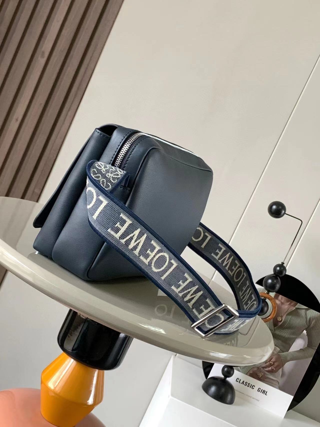 Loewe ロエベ バッグ