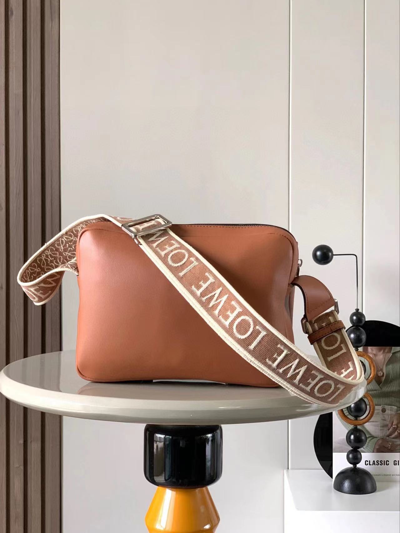 Loewe ロエベ バッグ