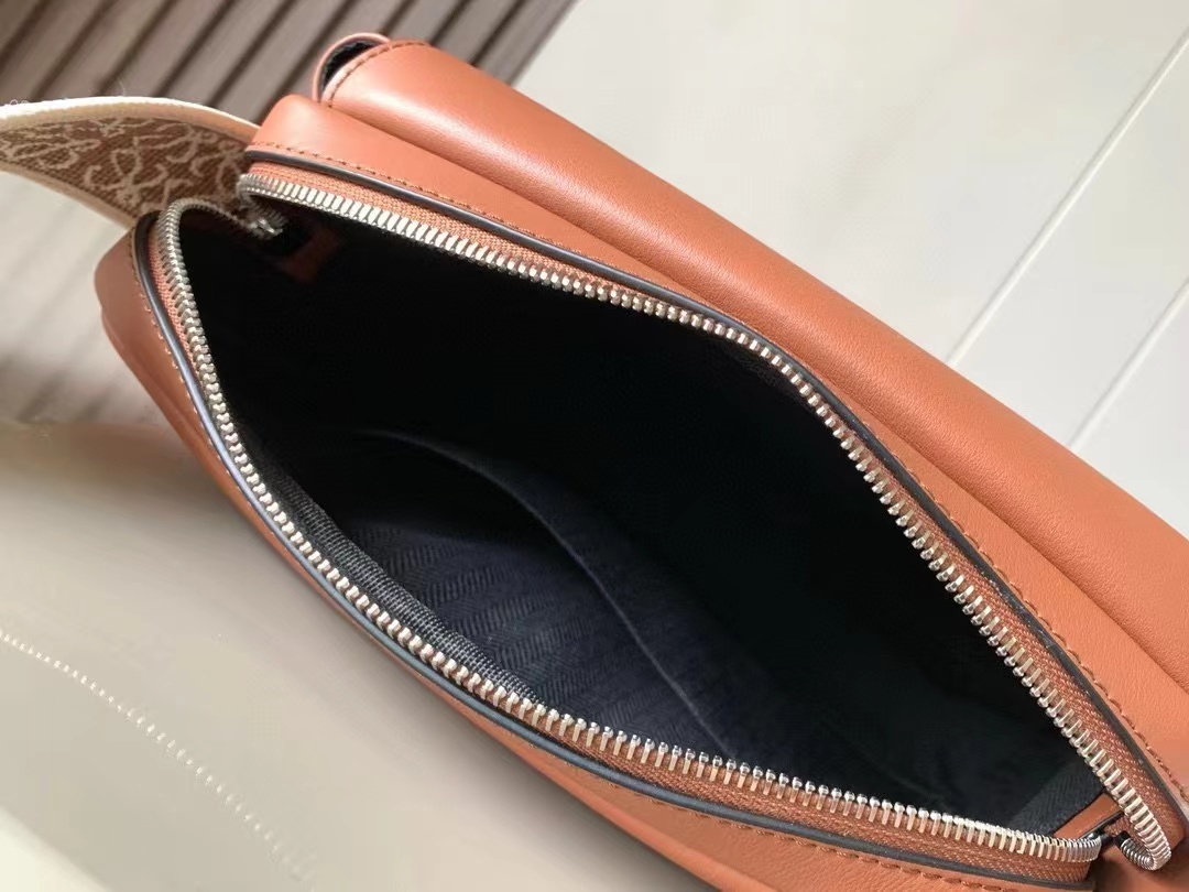 Loewe ロエベ バッグ