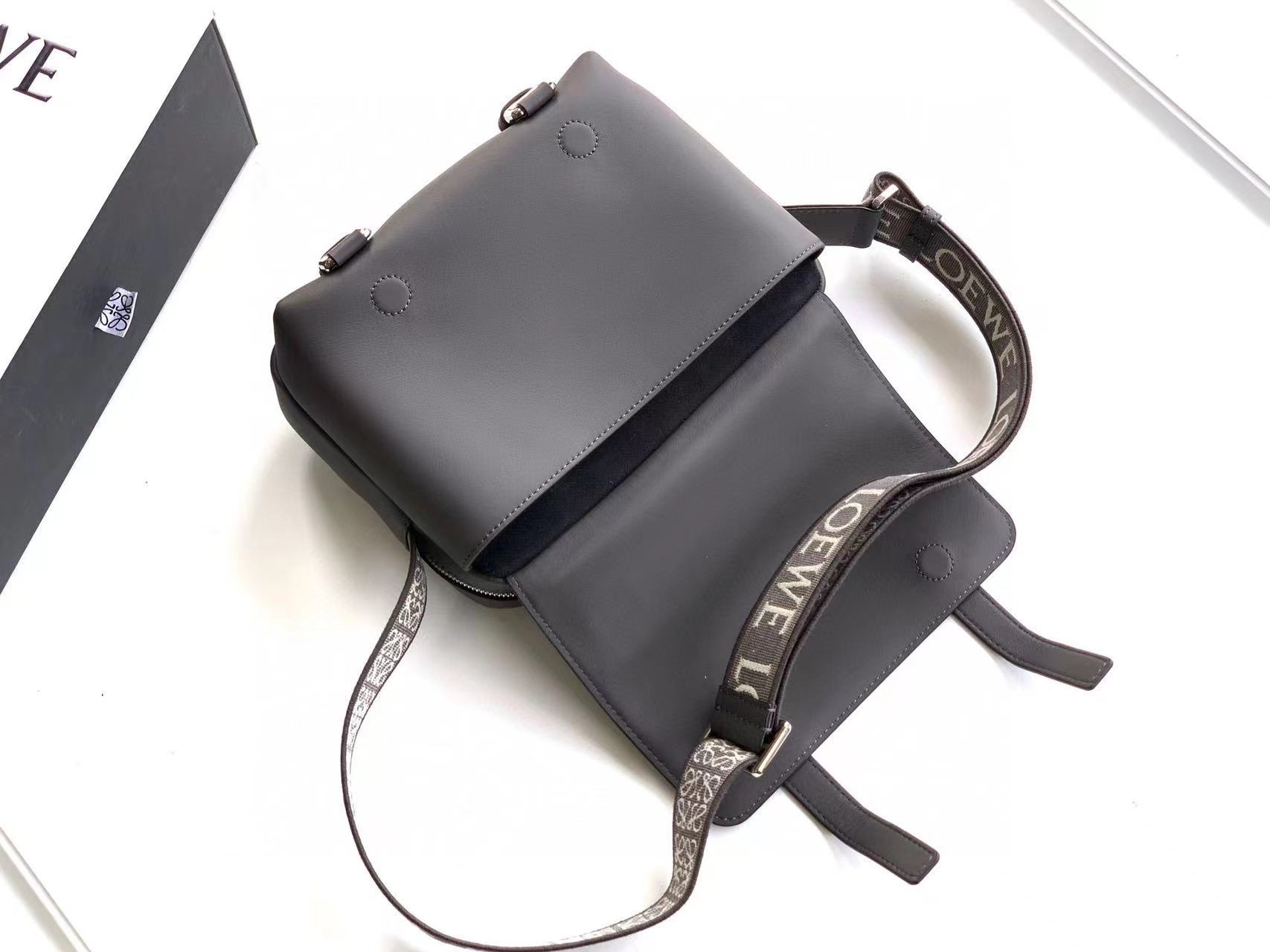 Loewe ロエベ バッグ