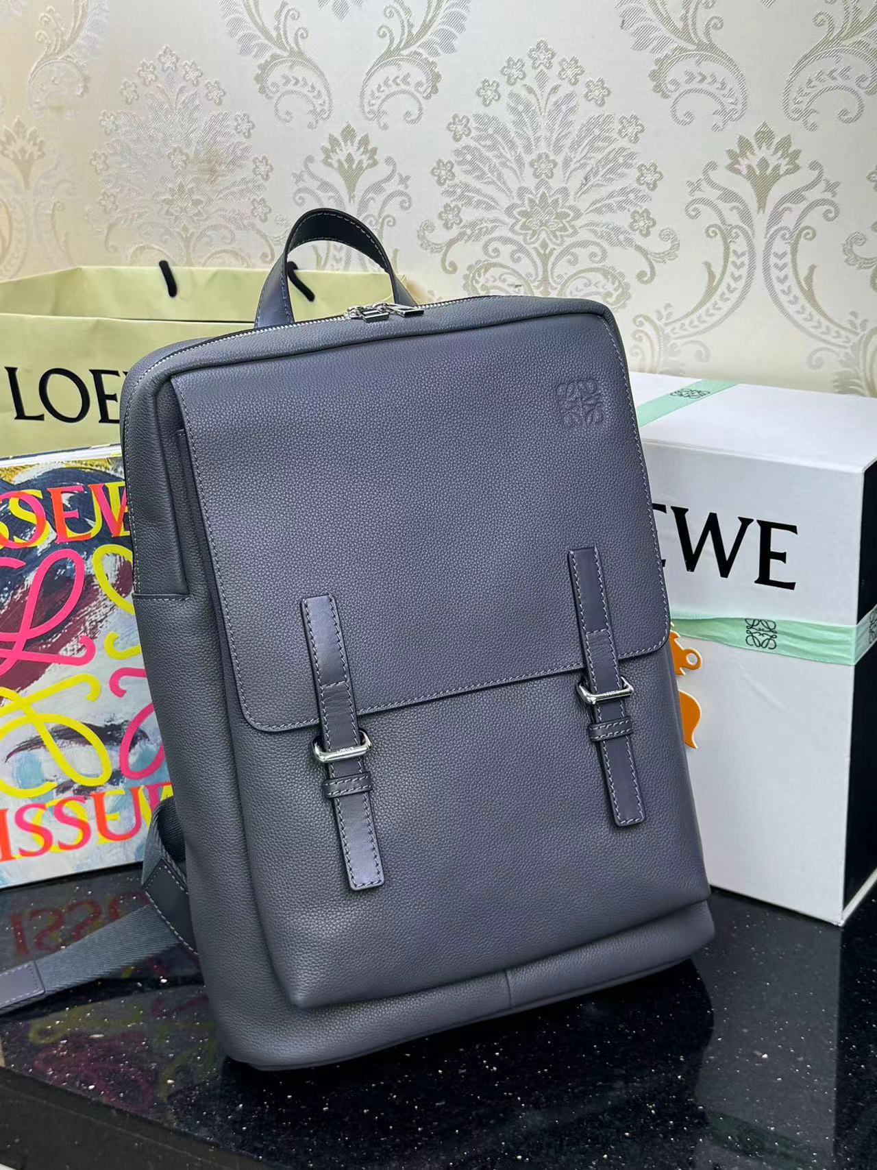 Loewe ロエベ バッグ