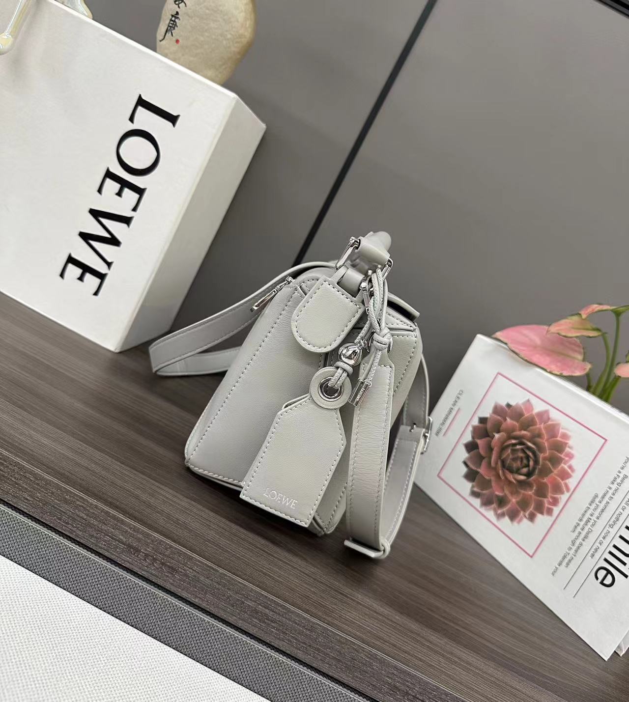 Loewe ロエベ バッグ