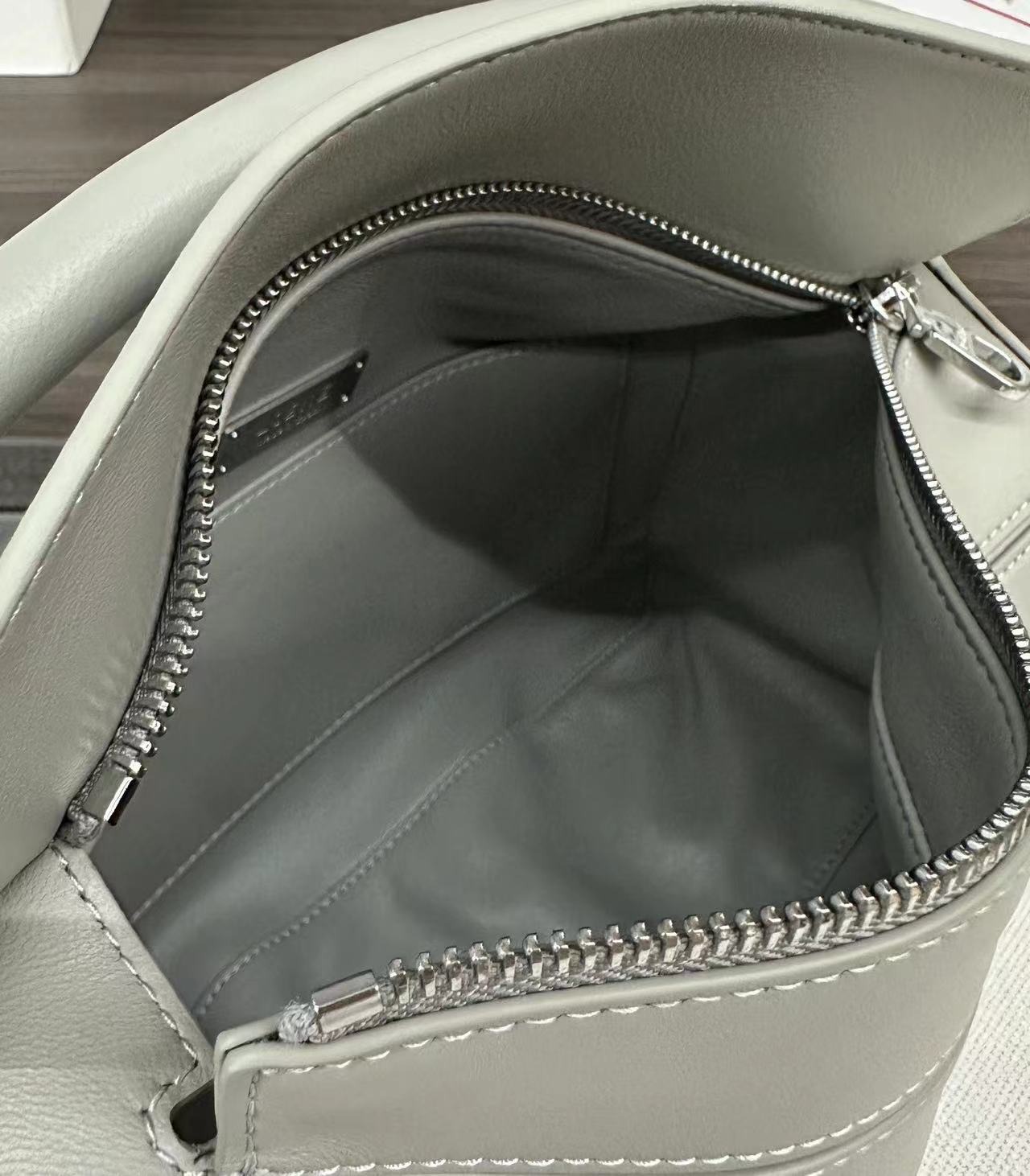 Loewe ロエベ バッグ