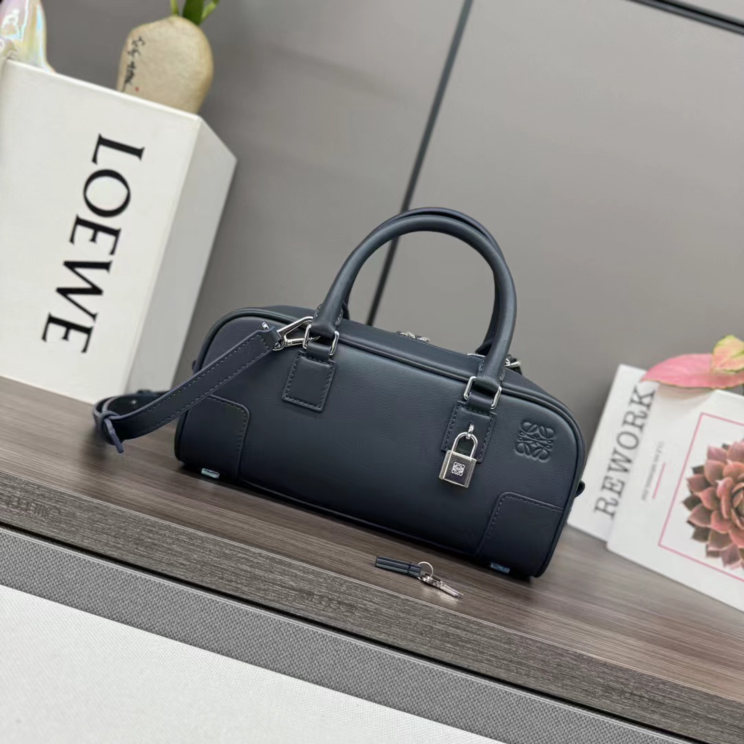 Loewe ロエベ バッグ