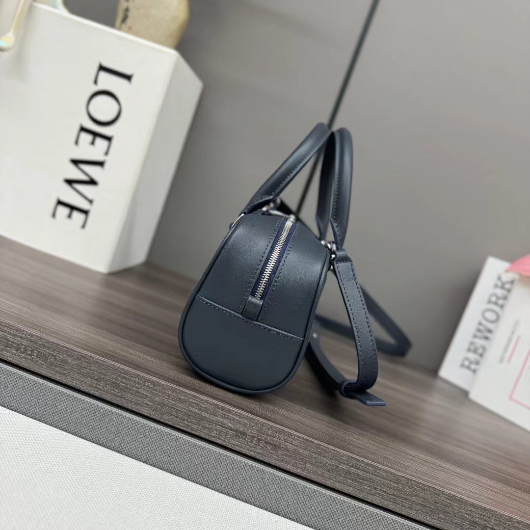 Loewe ロエベ バッグ