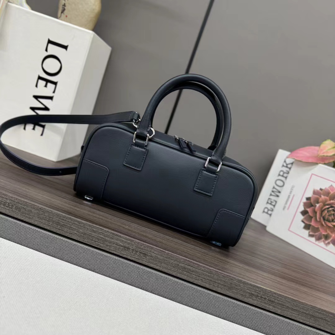 Loewe ロエベ バッグ