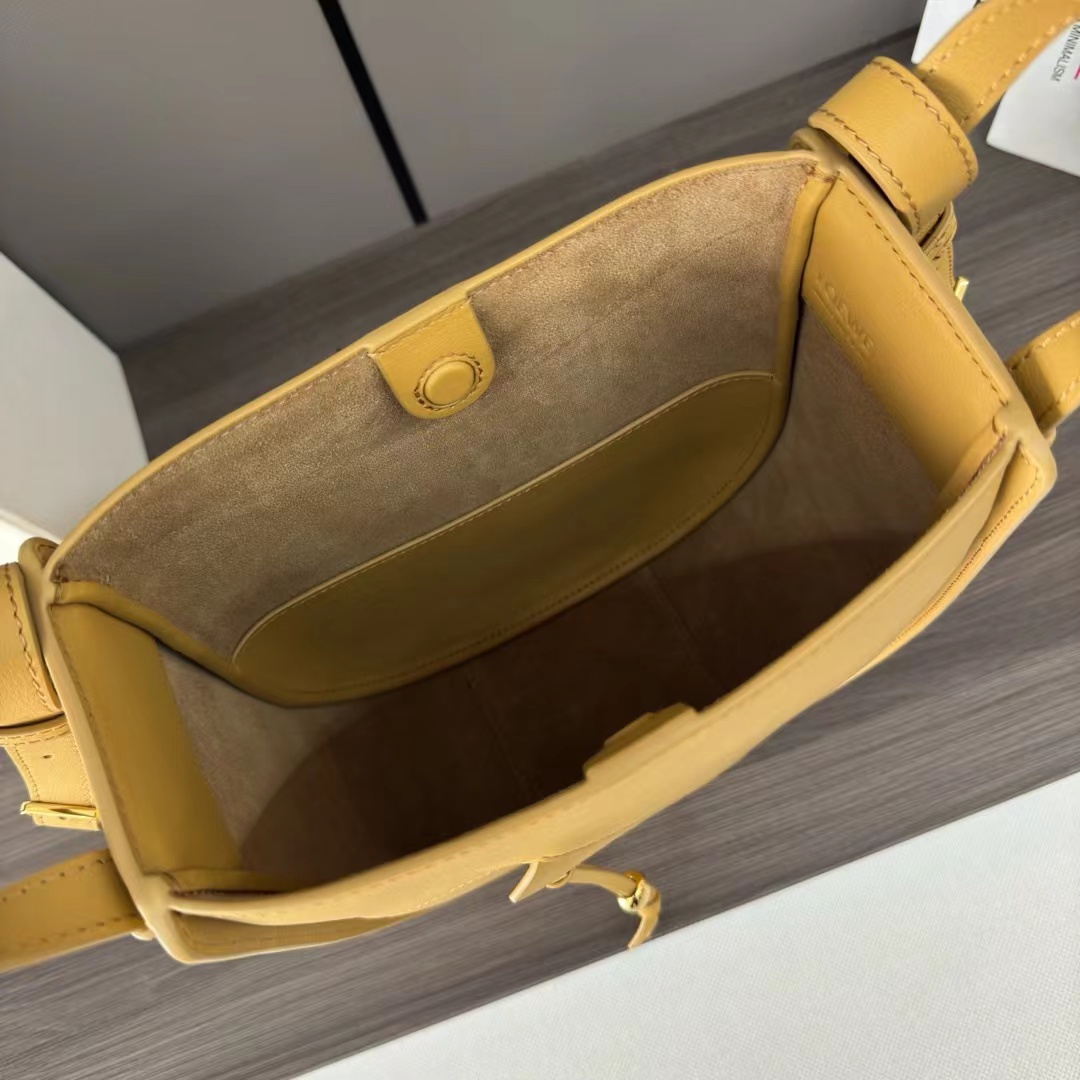 Loewe ロエベ バッグ