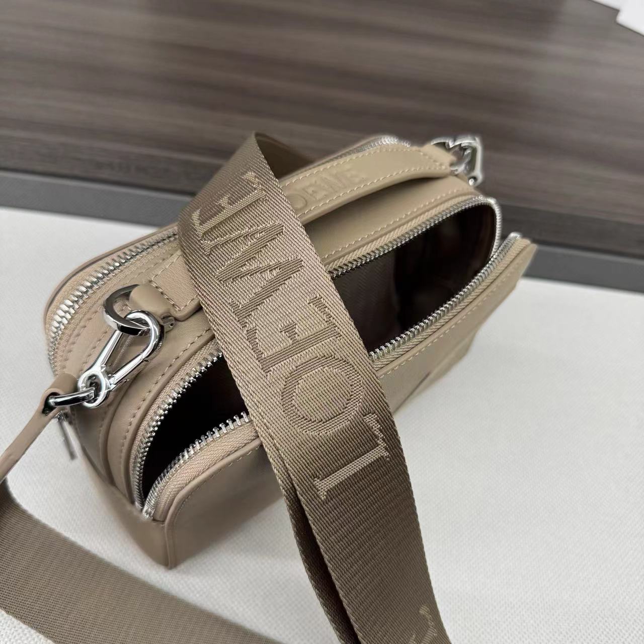 Loewe ロエベ バッグ