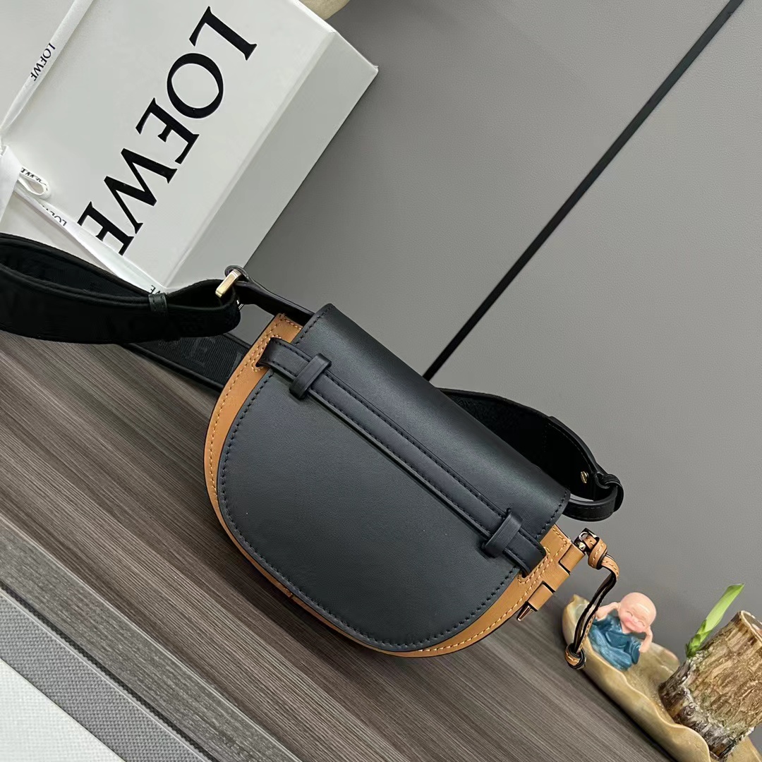 Loewe ロエベ バッグ