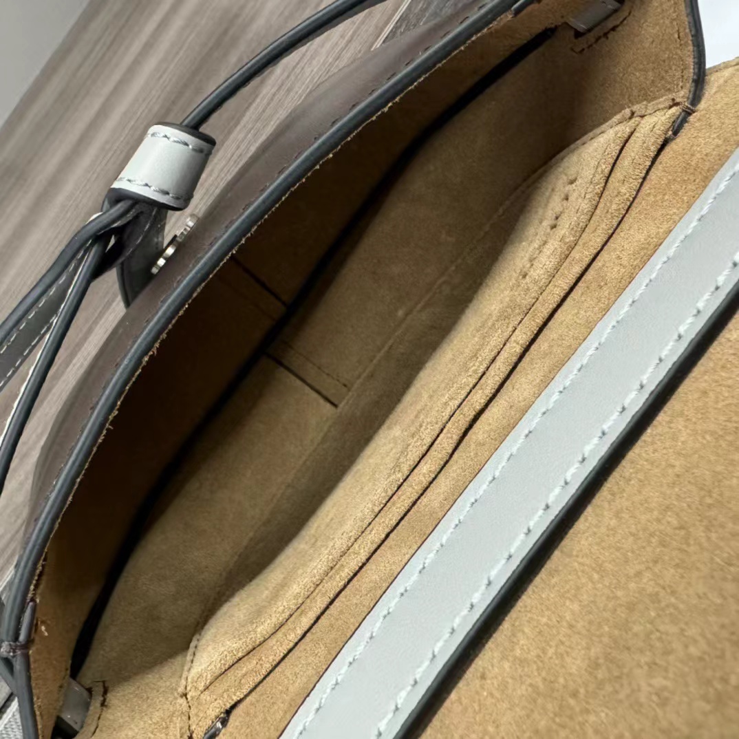 Loewe ロエベ バッグ