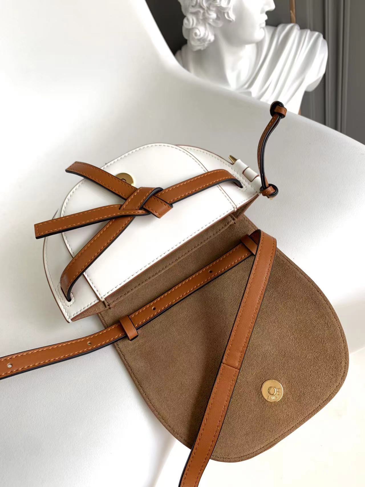 Loewe ロエベ バッグ