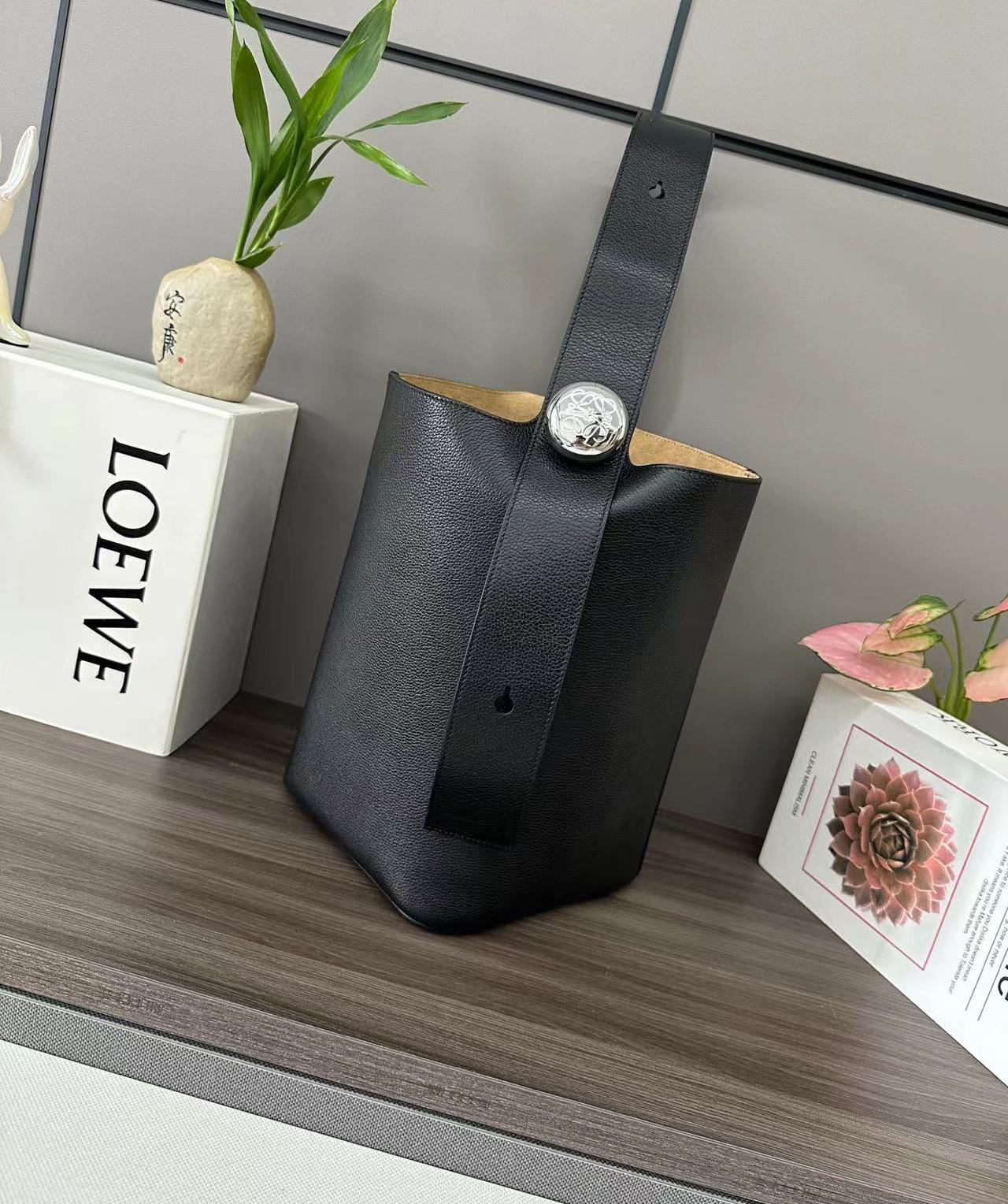Loewe ロエベ バッグ